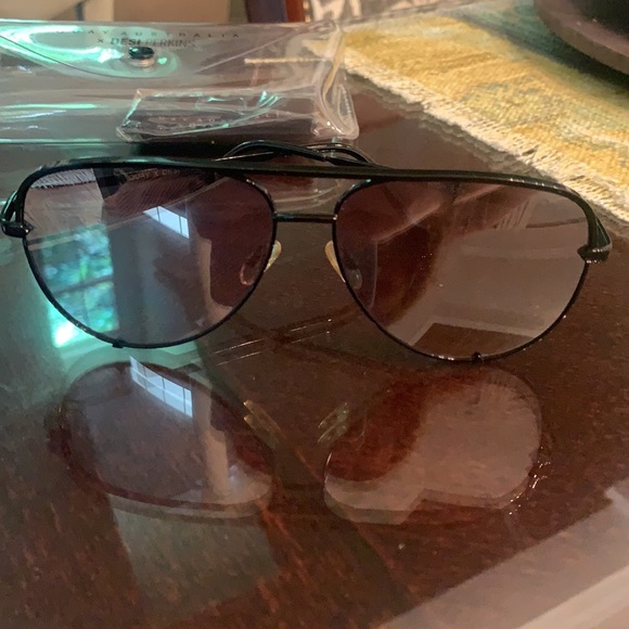 Quay High Key sunglasses with original box & cloth - Picture 4 of 5